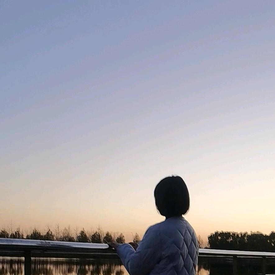 卖芦荟的老阿姨😉