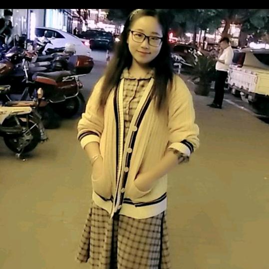 雨田新街狄朵娜内衣店