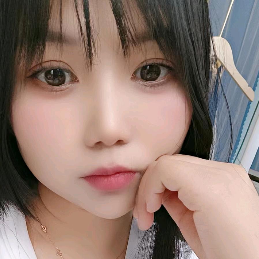 小琴卖个萌