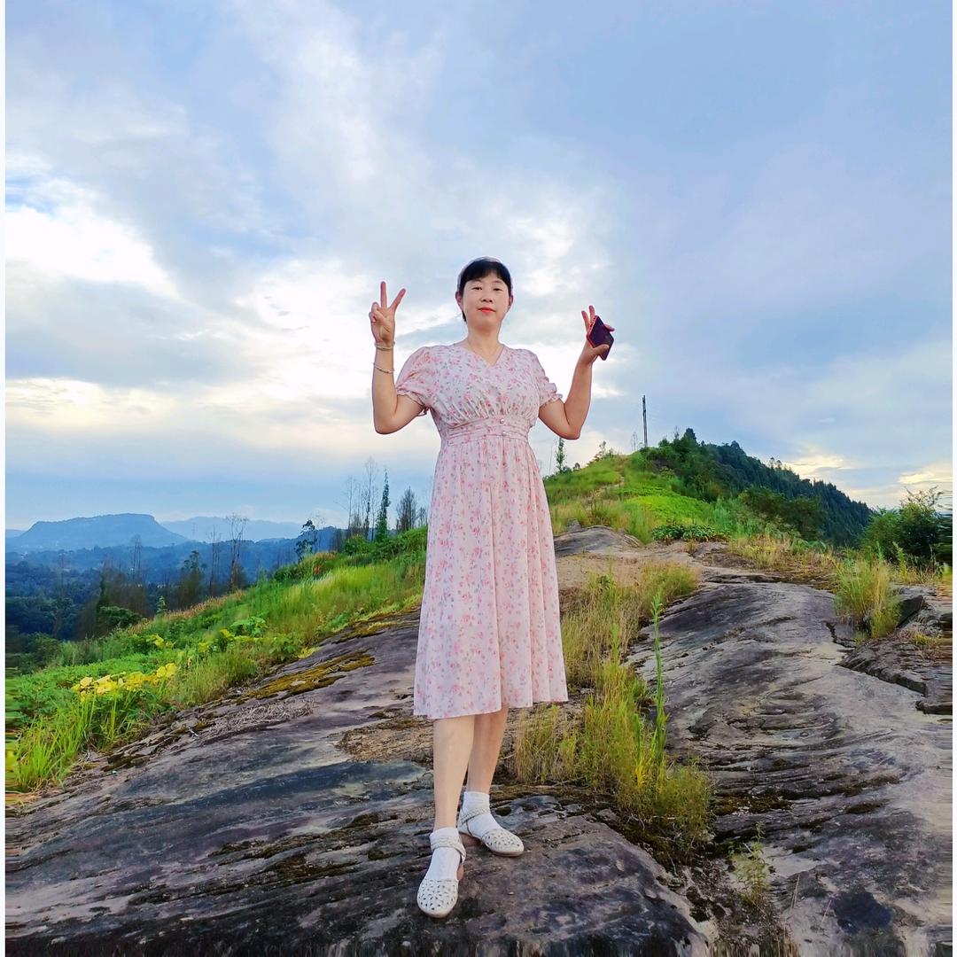 心若向阳，有趣有昐