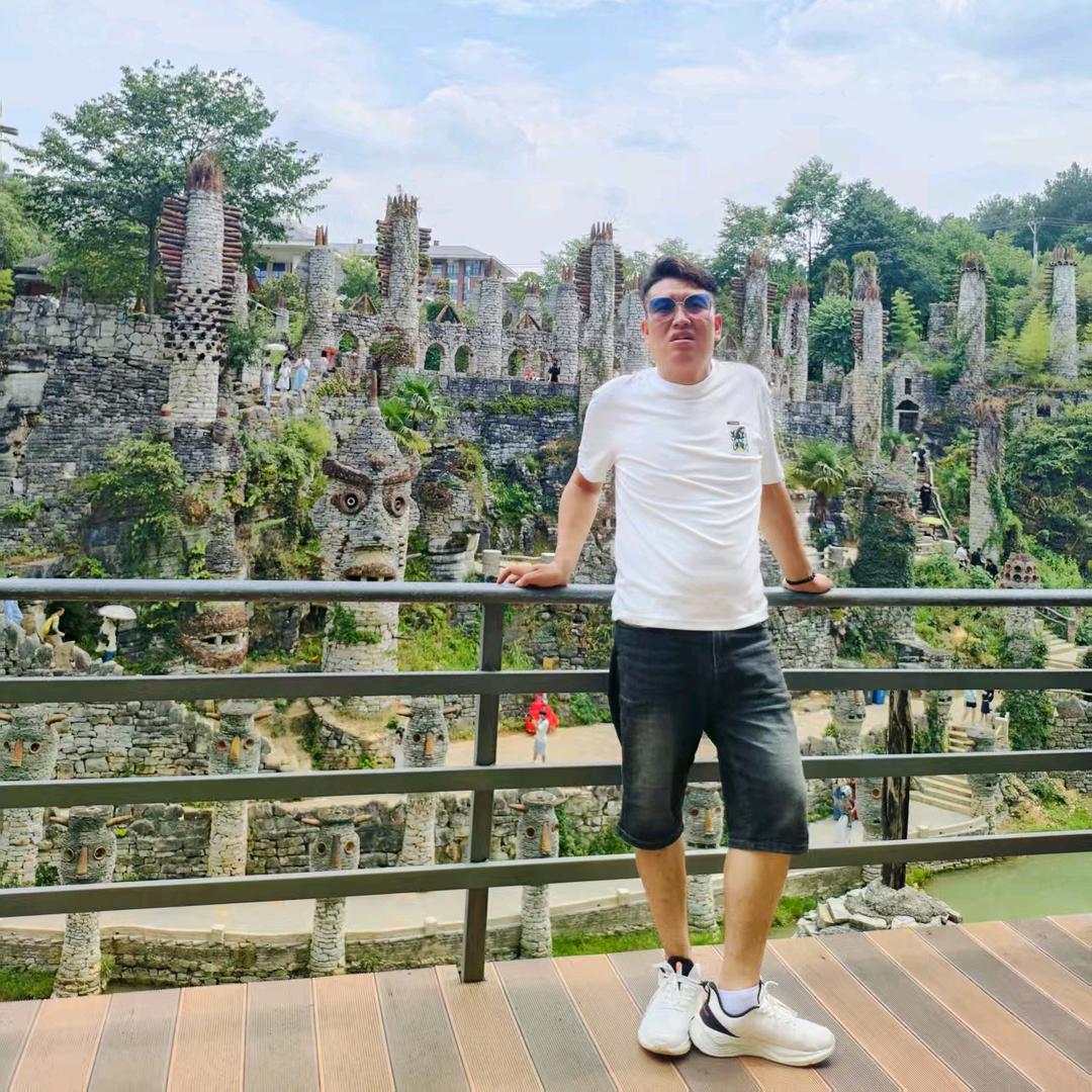 西安市高新区曲直空间工作室