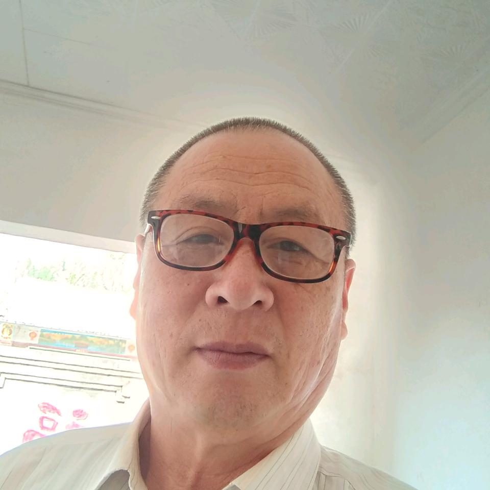 张氏家族最帅-