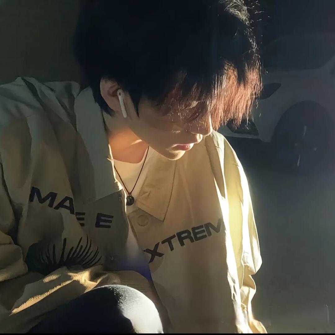 为了钱生为了钱死为了钱辛苦一辈子