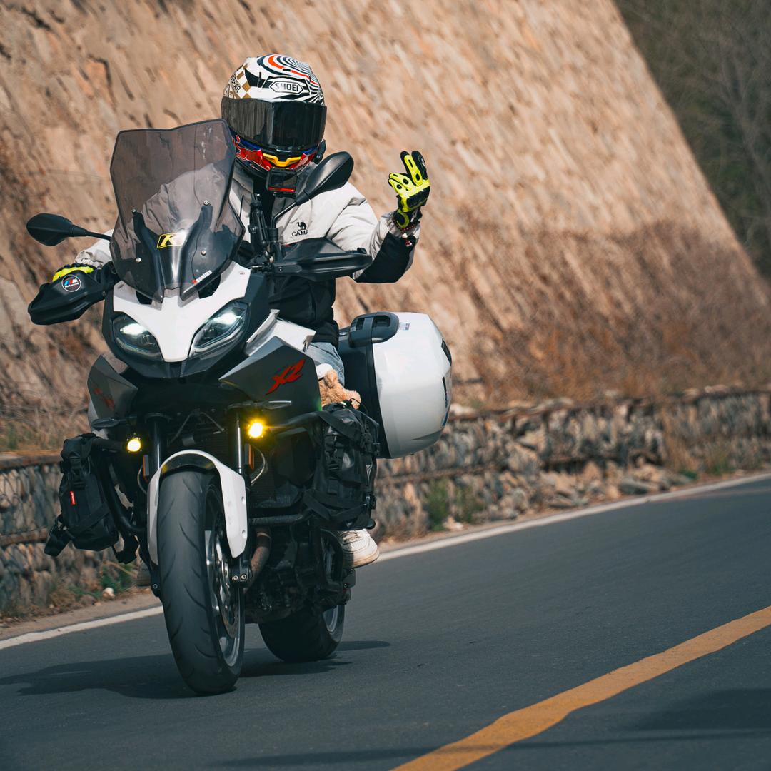 爱喝可乐的潇洒哥