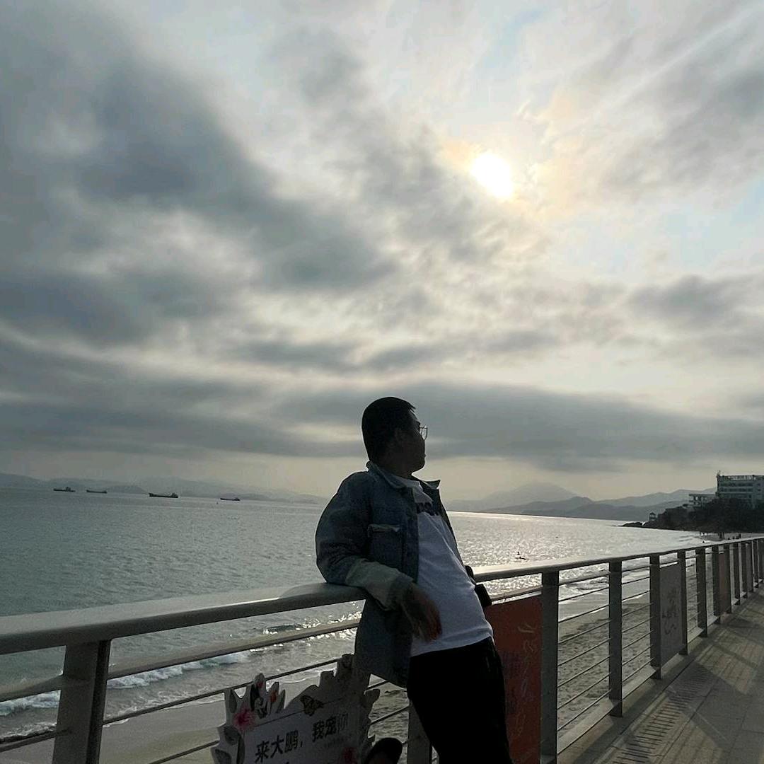 浓烟(♡ơ ₃ơ)ฅ伴酒✺◟(∗❛ัᴗ❛