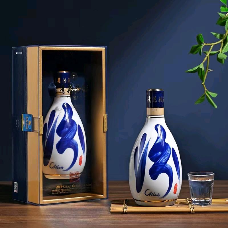 青花汾酒、小曹