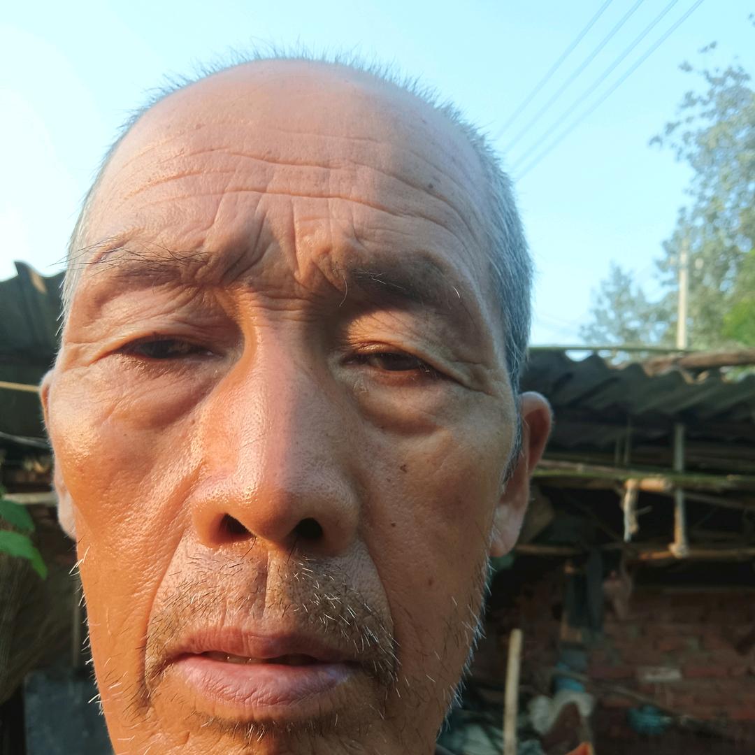 陈克清如果是真的，政府应该觧决当时困难保