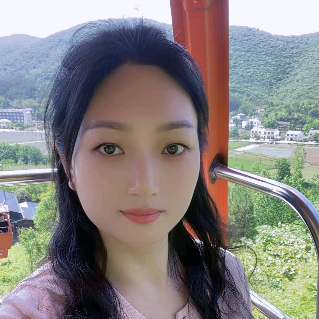 小芳小跟班