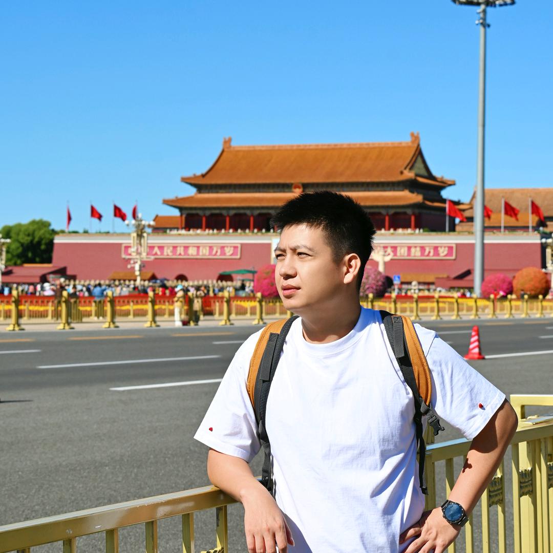 小叶真的在搬砖