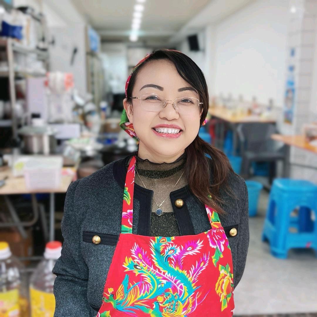 老班长现捞卤味（华姐）