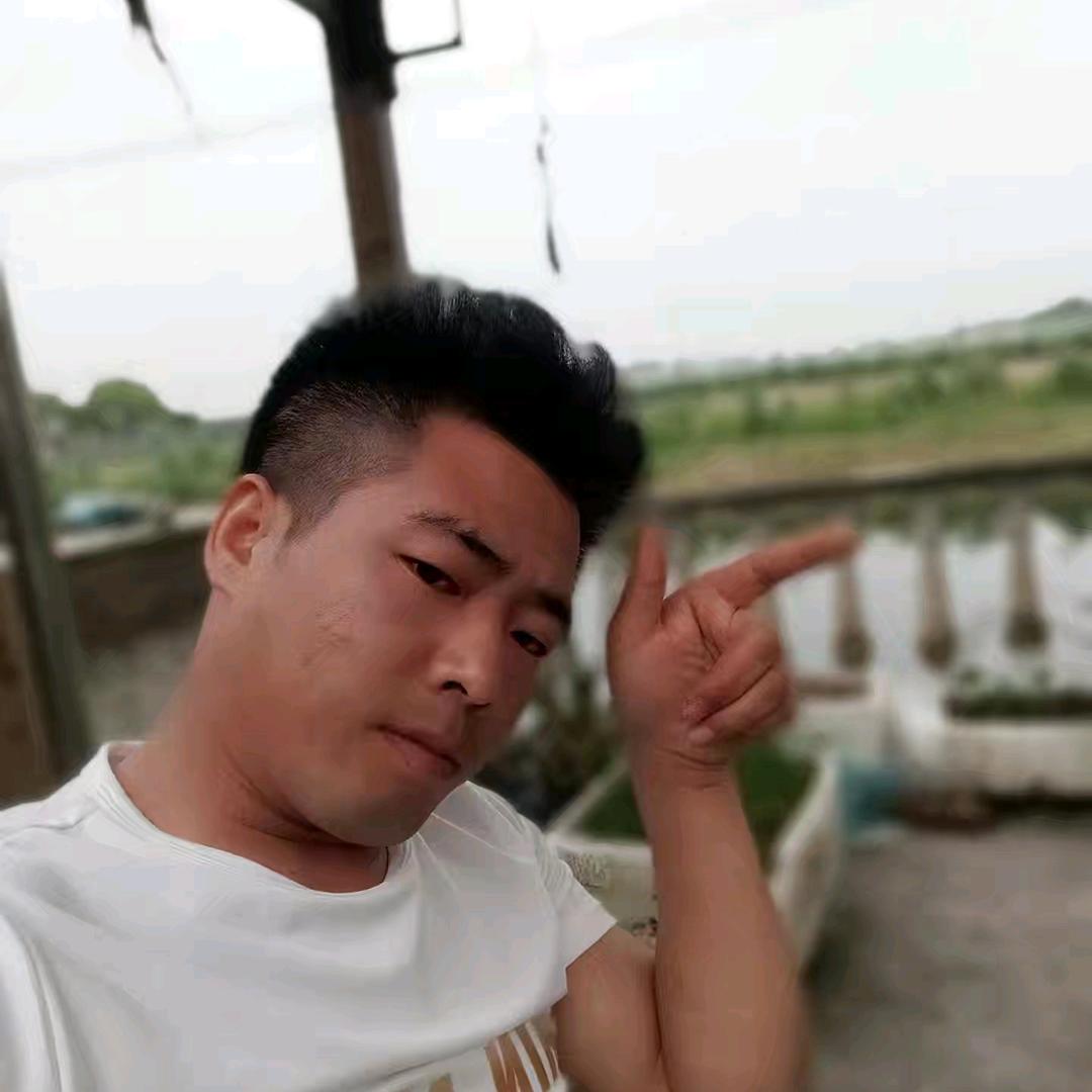 ༺༼摆摊人༽༻