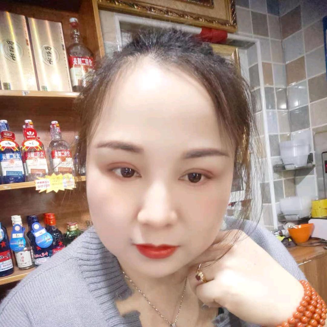 小栗烧烤老板娘
