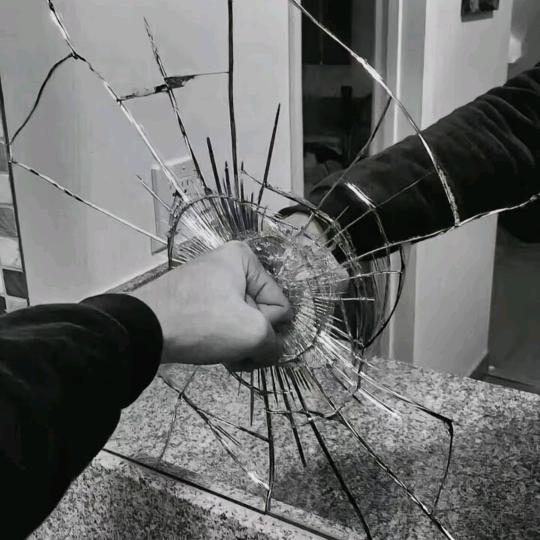 谁是谁