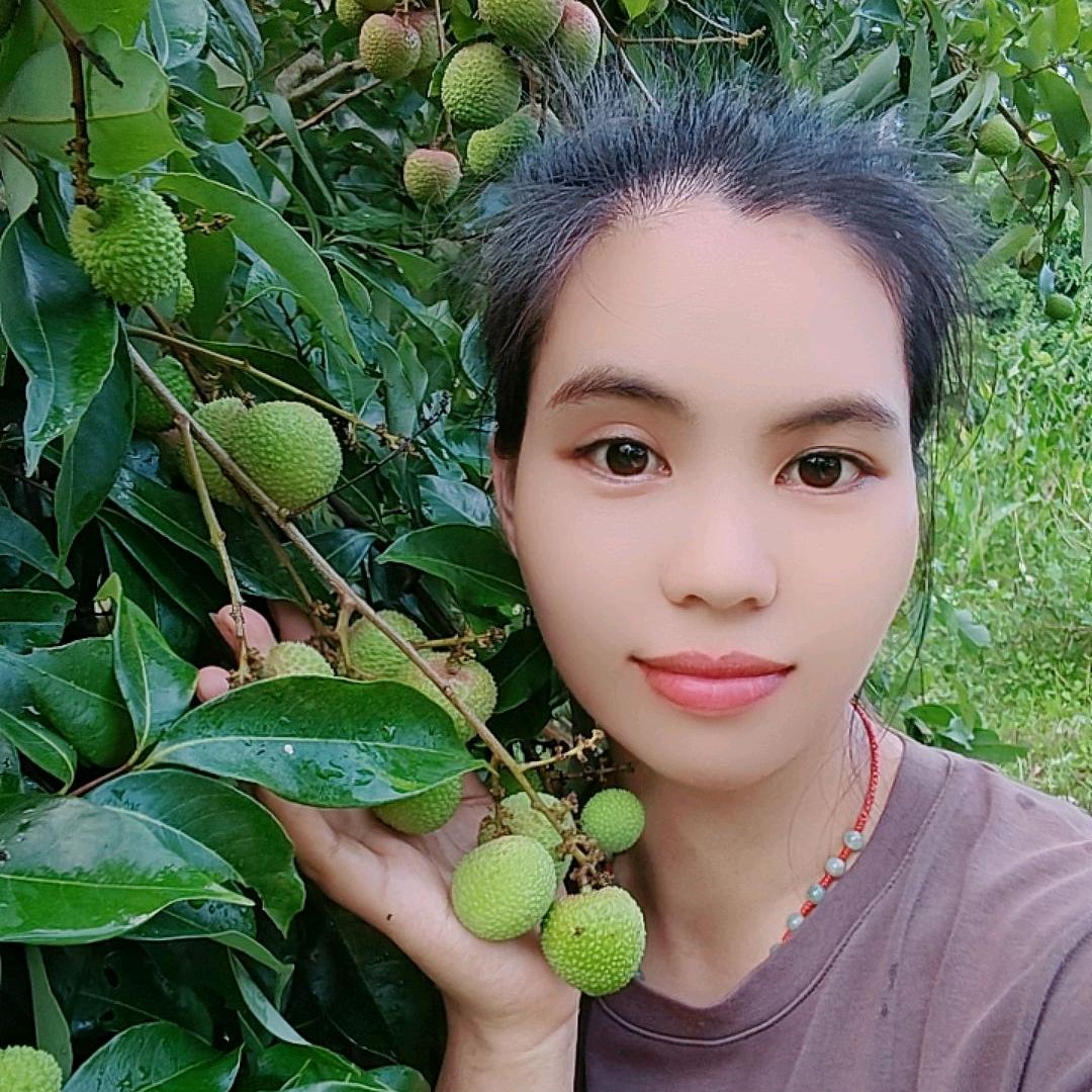 心瑜果树苗木专营店
