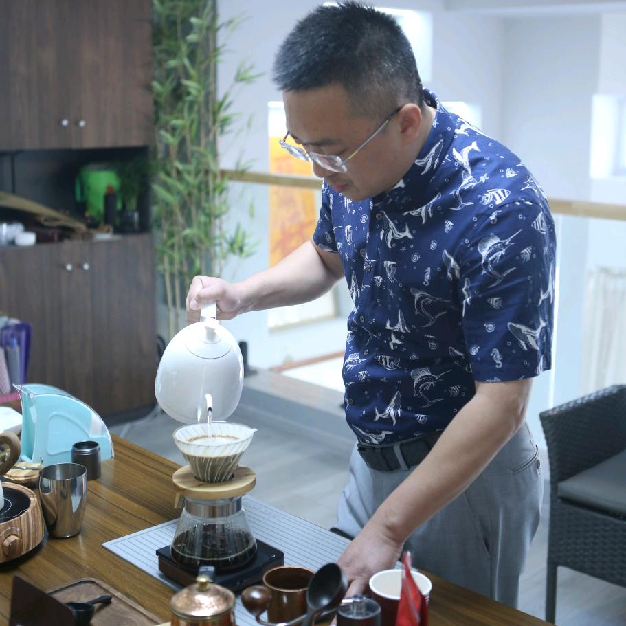 卡玛多（天津）商贸有限公司