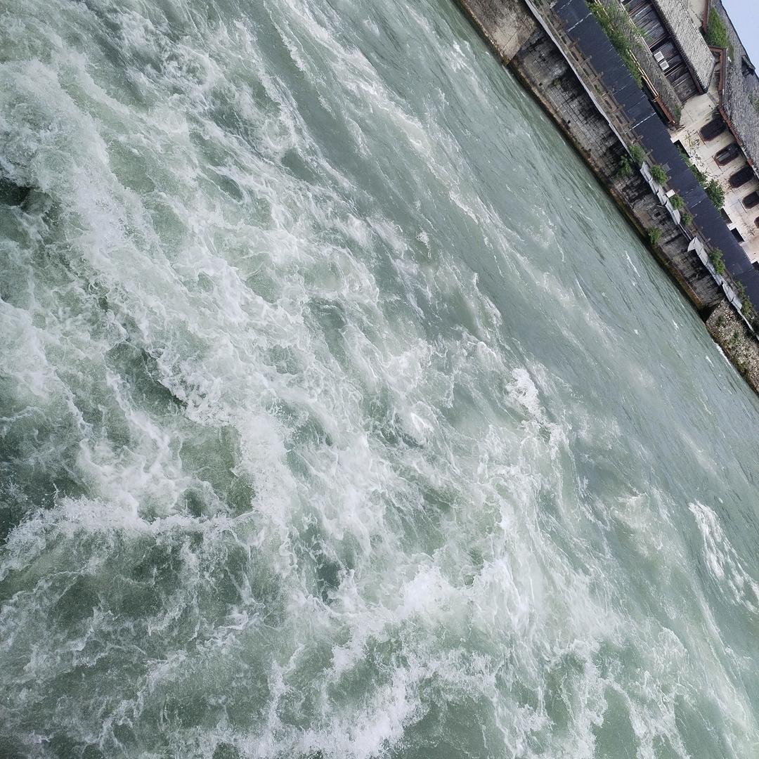 因为你们我很快乐