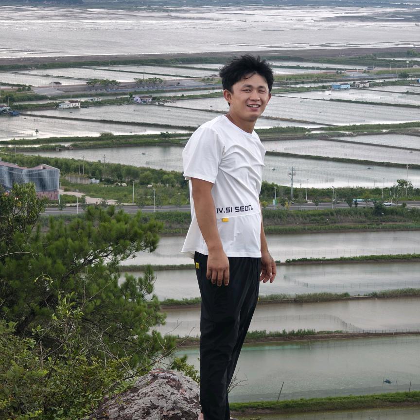 小，岳😂😂油漆工