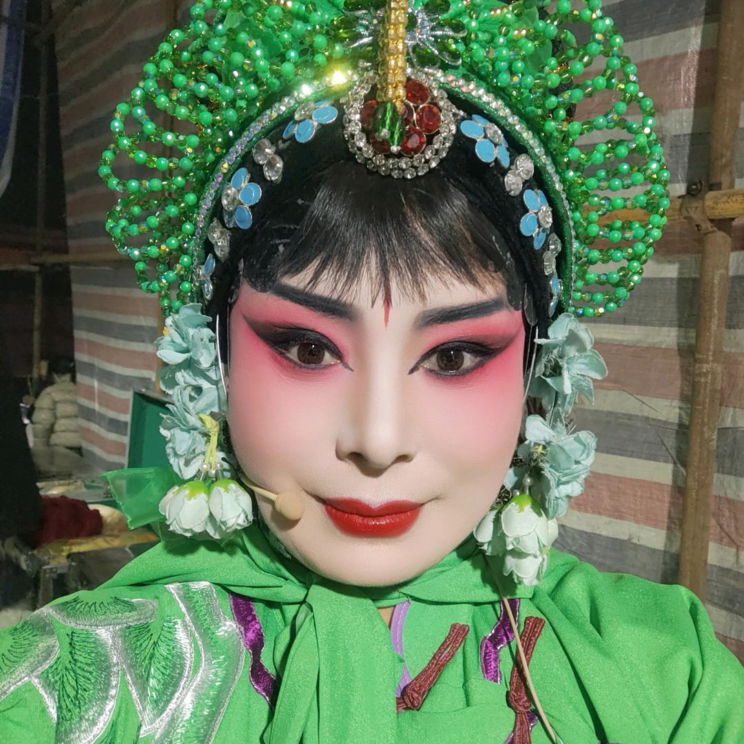 冰雪冰帅的妈妈