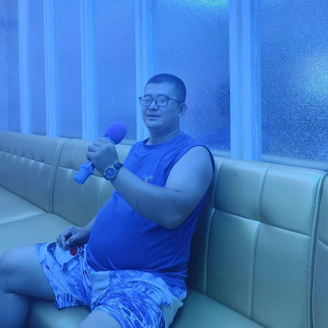 洛洛的马精品好货店