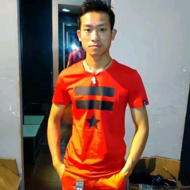 阿龙