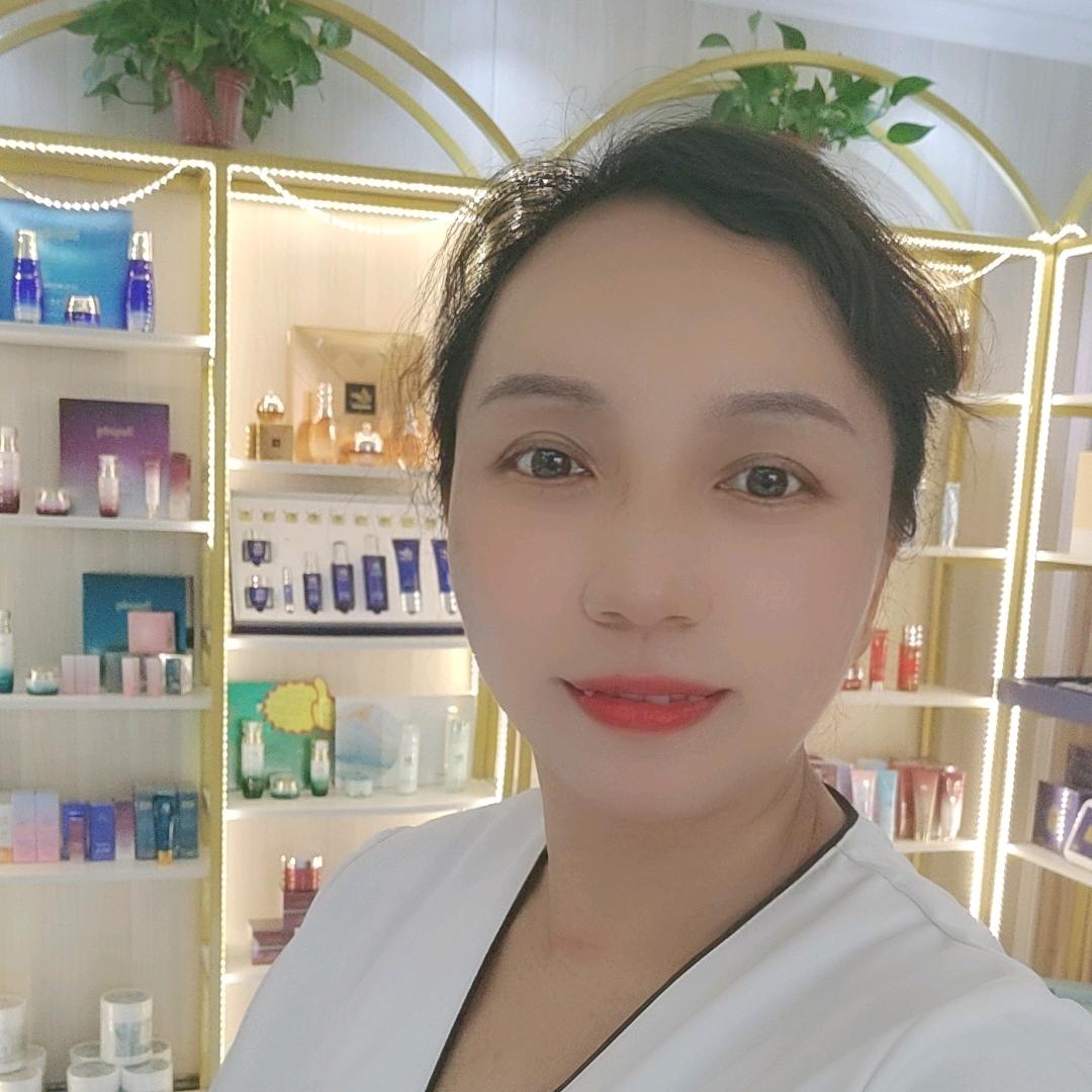 蕴雅馨丽多伦店～英子