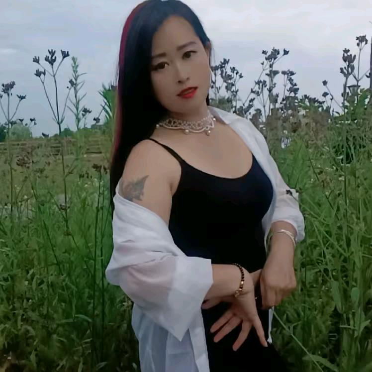 单身一人闯天涯小芳
