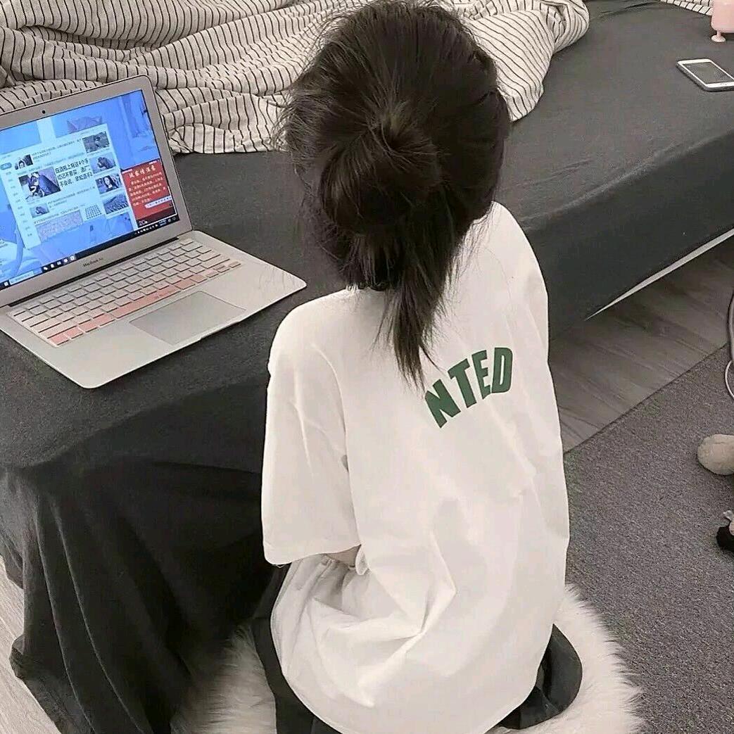 -小 情 緒.🖇️