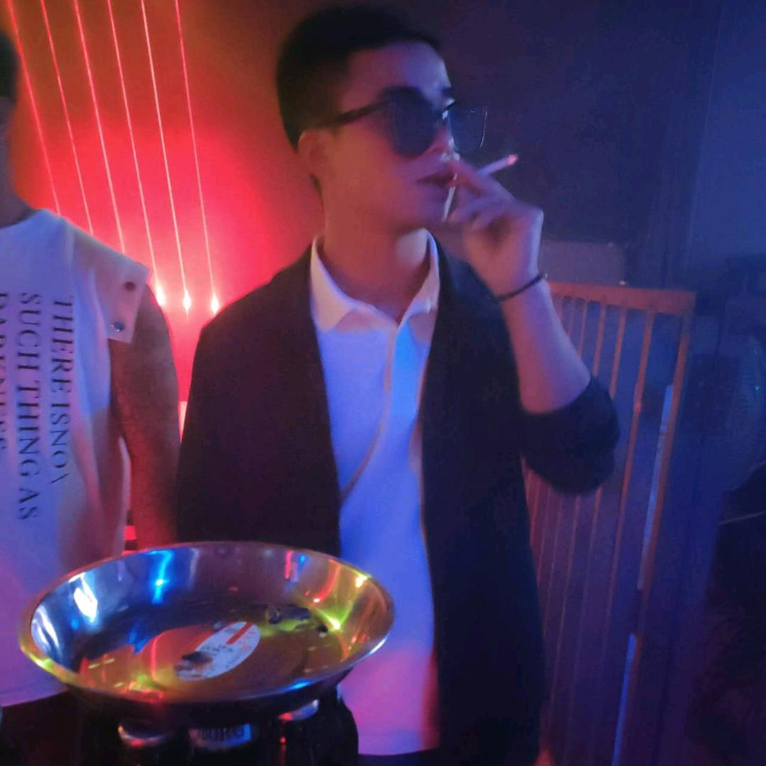 ꦿ戒不掉᭄的煙꧒