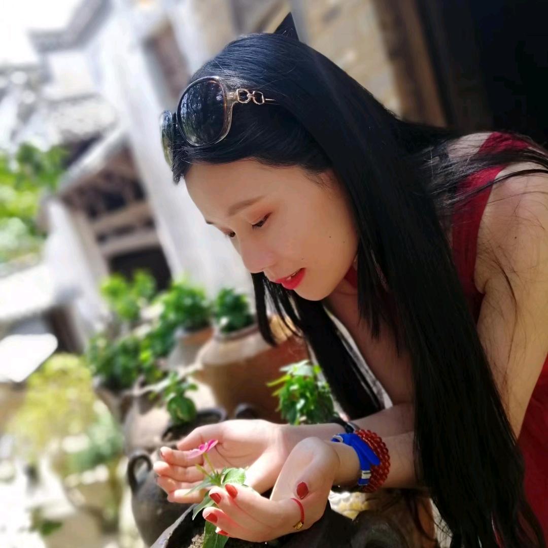 高老师带大学生实习就业