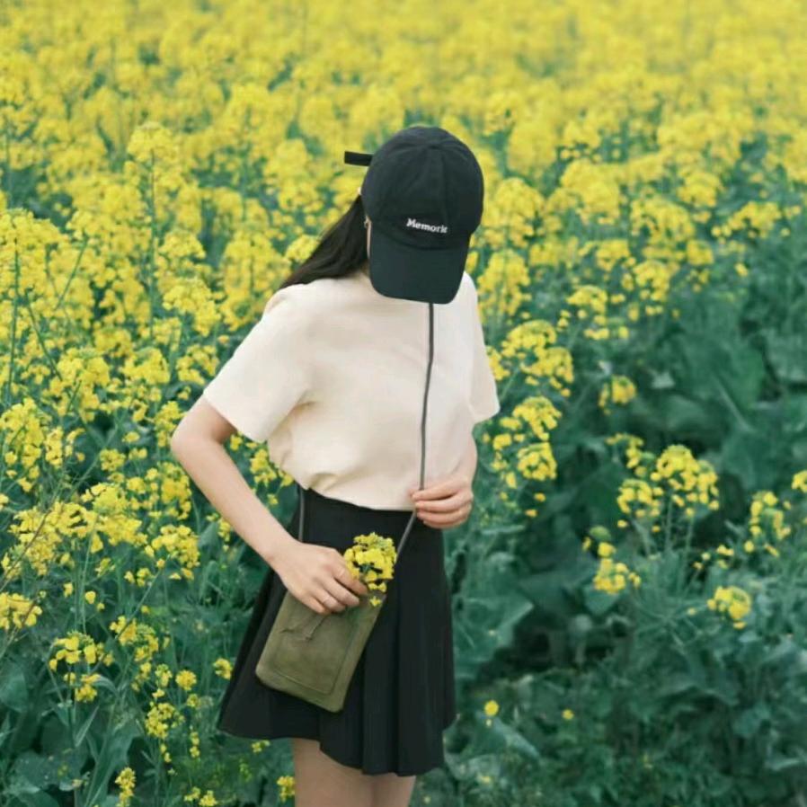 轻轻