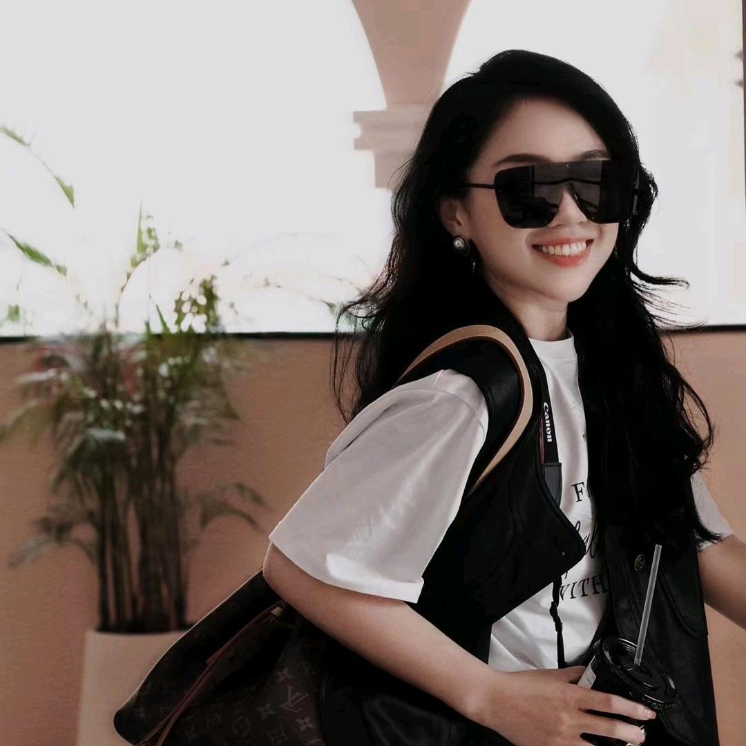 小月亮商贸行FC