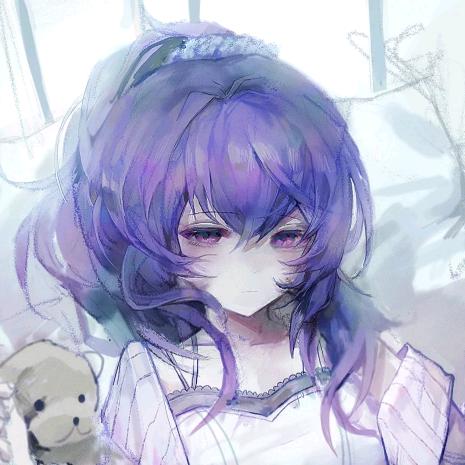 夜晚的鱼缸倒映出你的脸庞