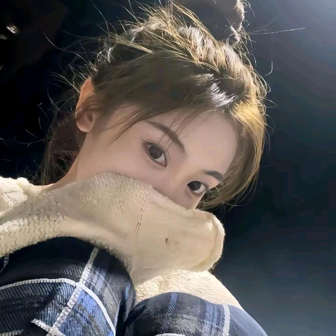 依依