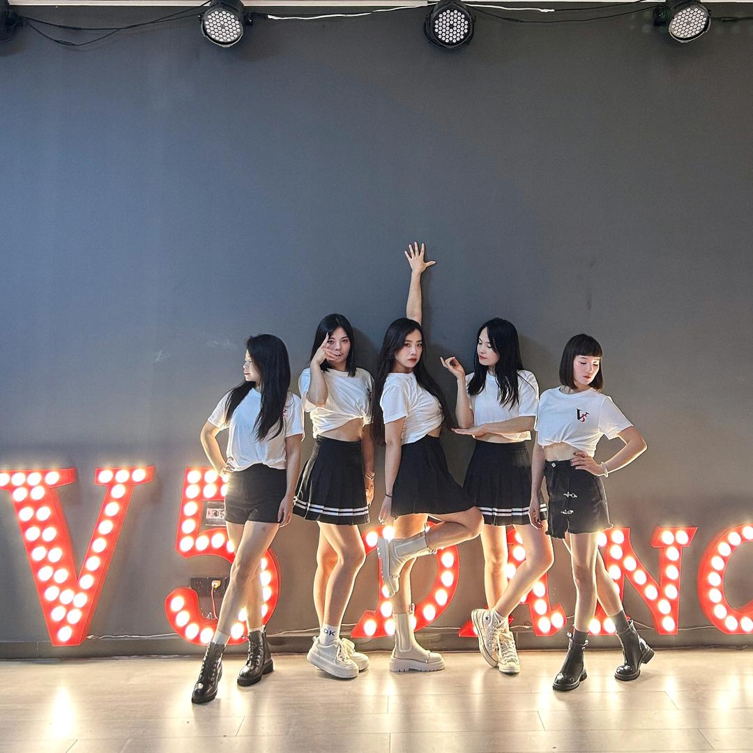 明媚v5舞蹈