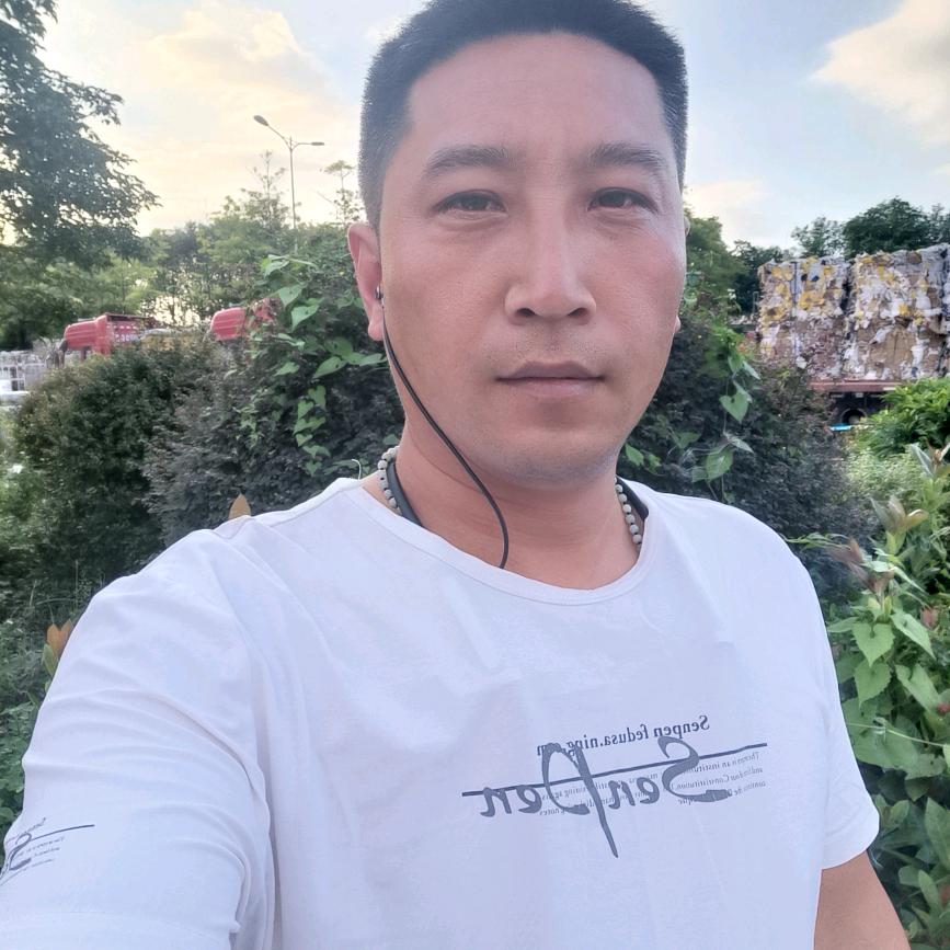 💔ꦿ໊80后᭄🕊大叔᭄ꦿᩚ٭