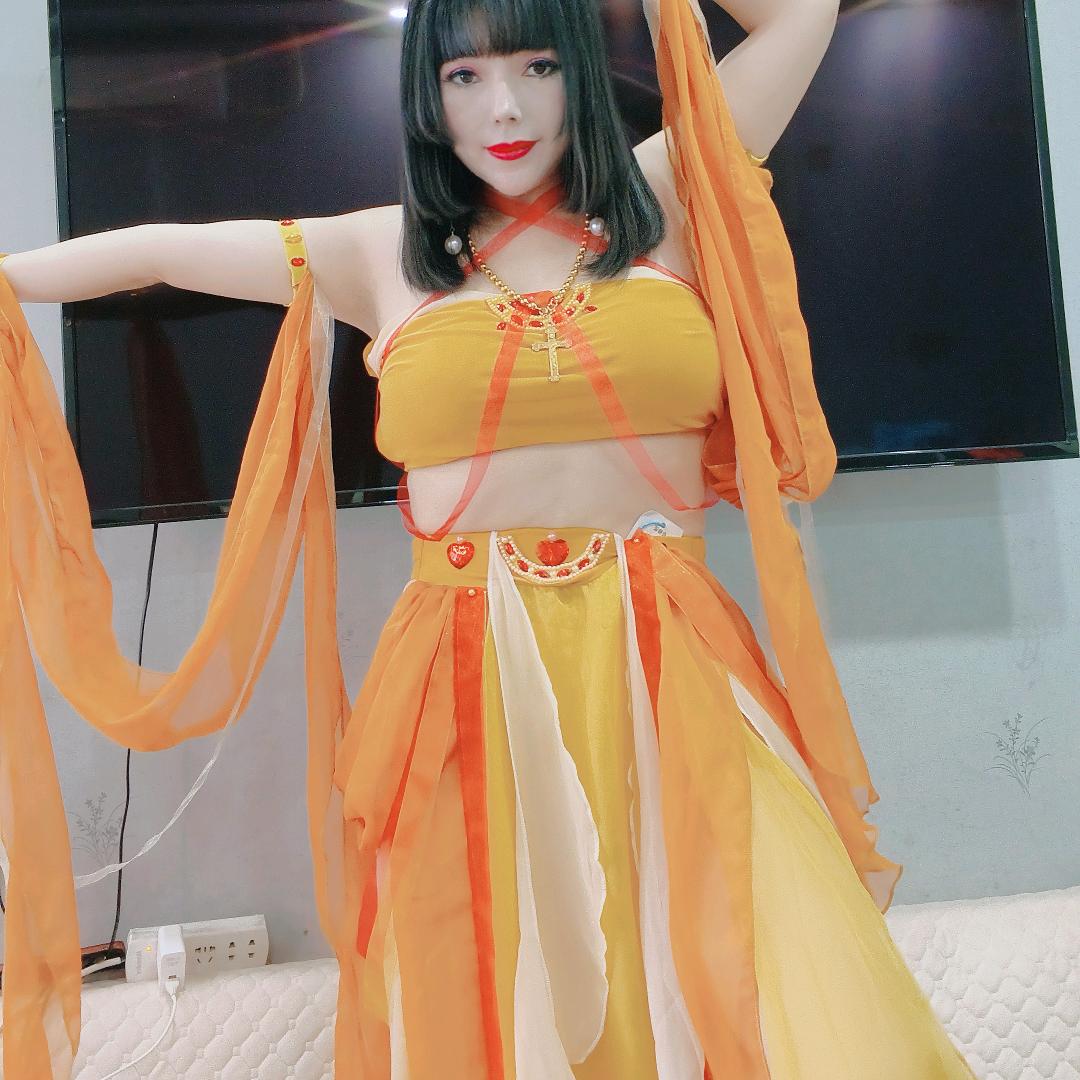 福鼎巜清清》小姐姐