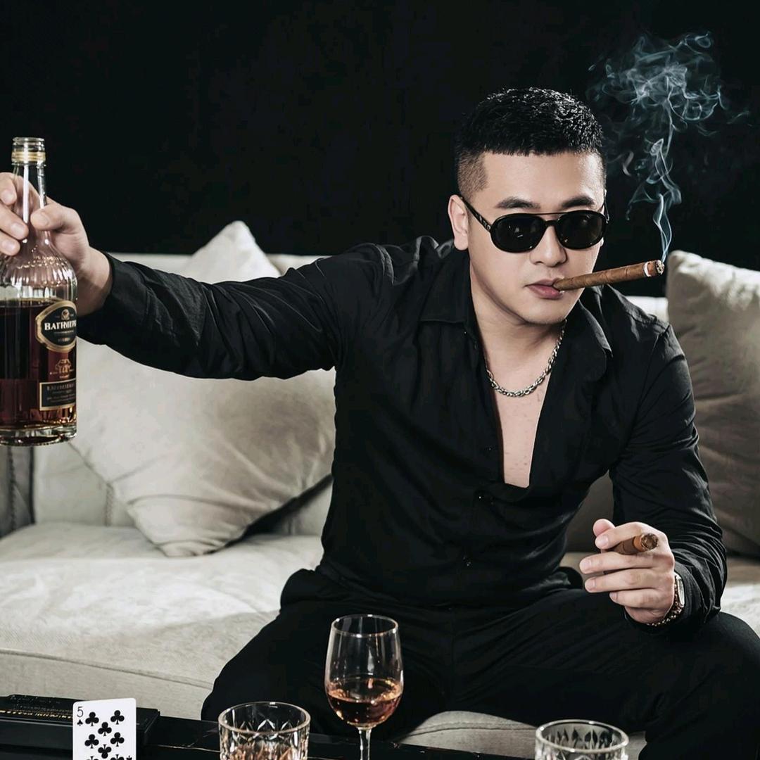 এ᭄張ꫛ先生꧔ꦿএ᭄