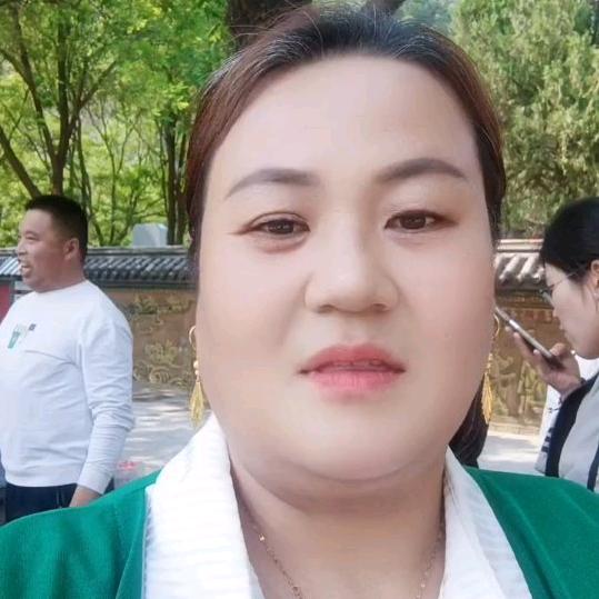 东明杰美家具美姐