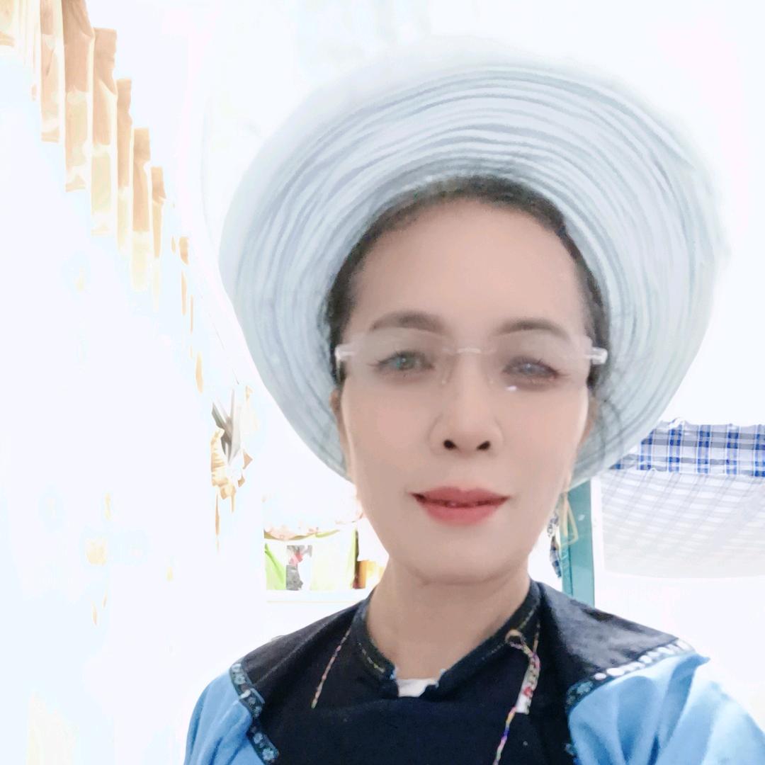 贞丰古城布依一抹蓝