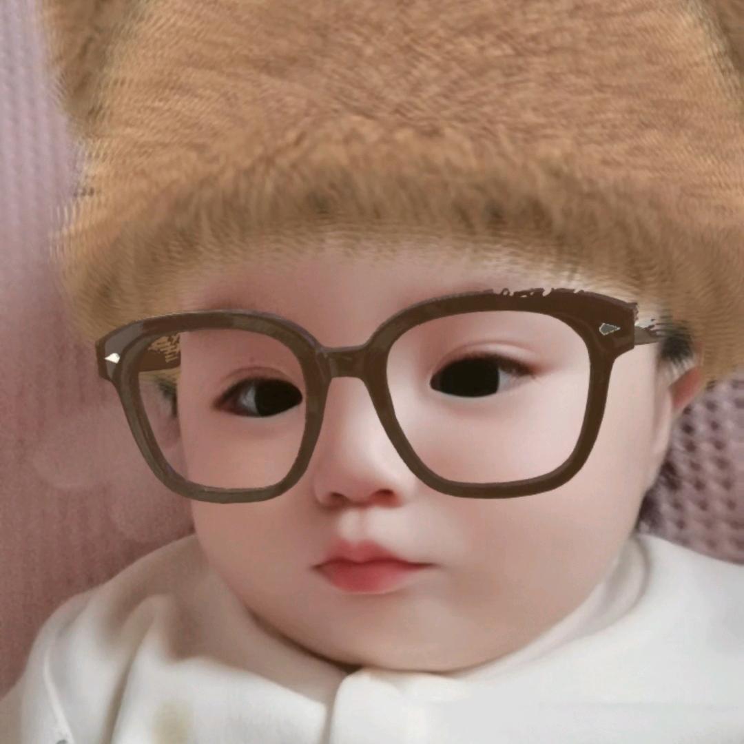 思瑜~萌宝小糖果