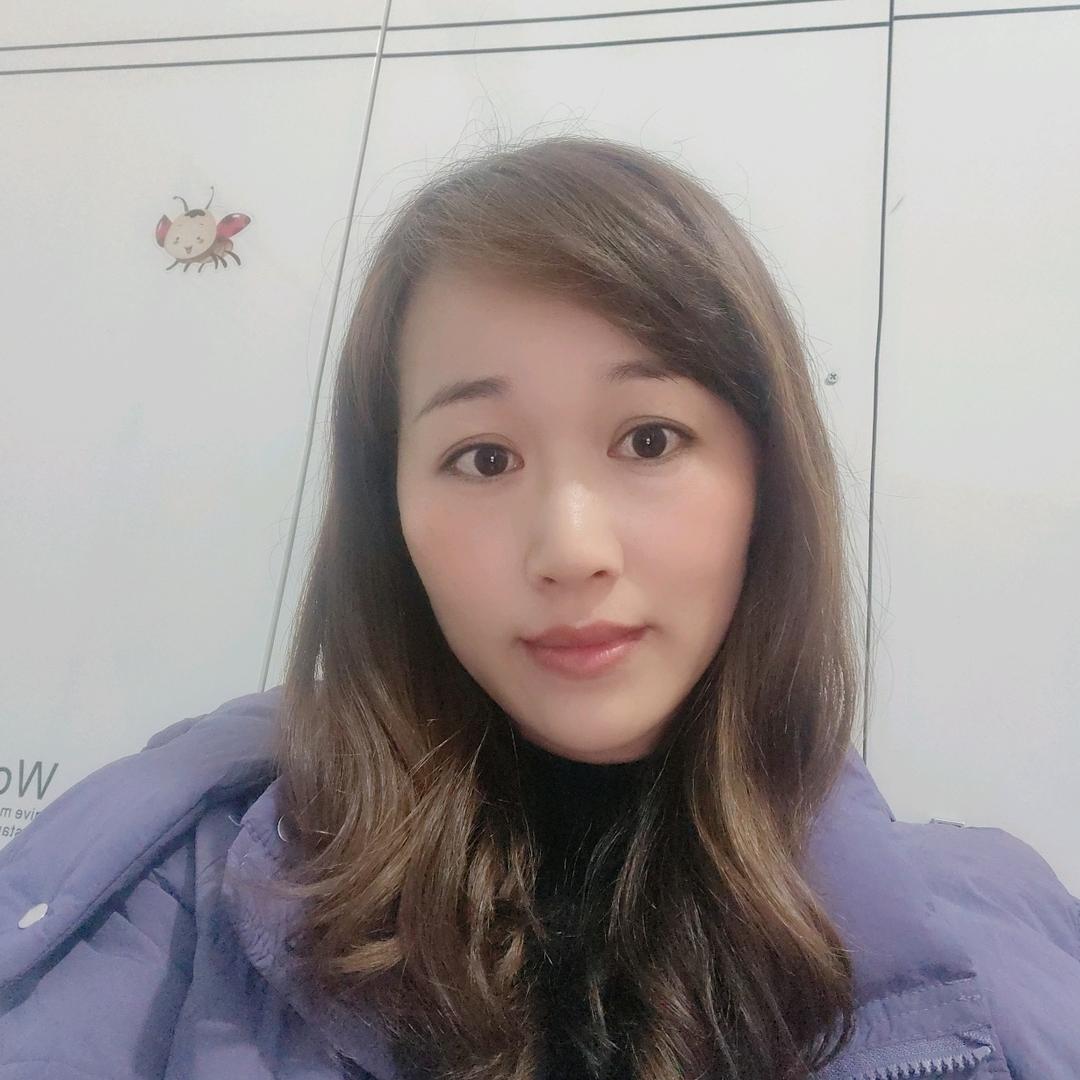芳芳吖