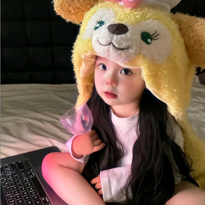 小Q.