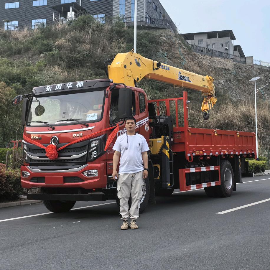 郧西随车吊梅松