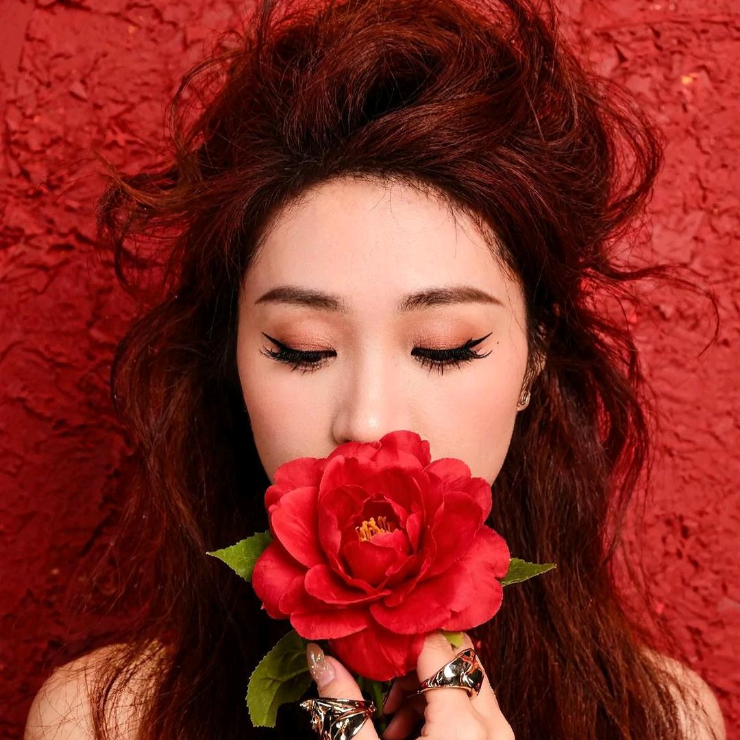 💋南栀微凉💫✨头像