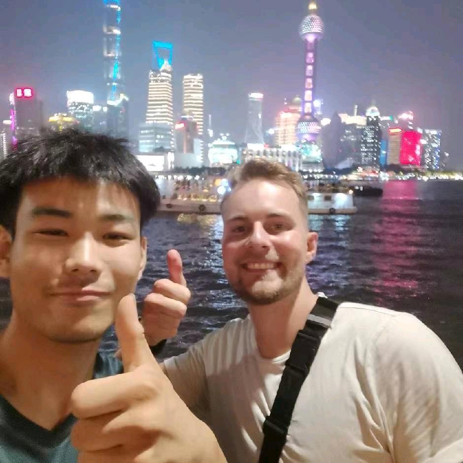 杭州丽晶玻璃 CEO