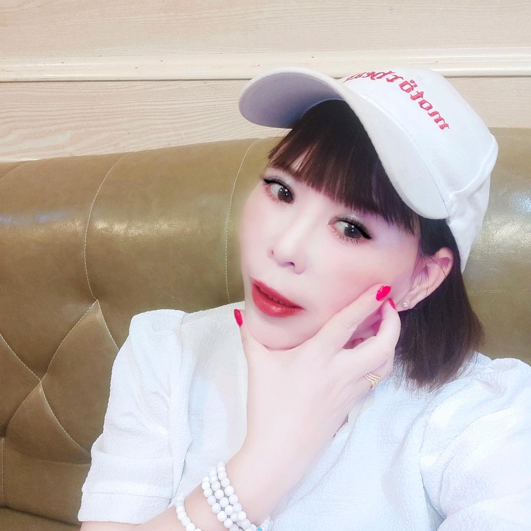 陈陈文化传媒 （每天早上8点20开播)