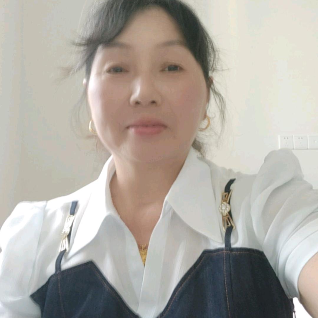 展翅飞翔