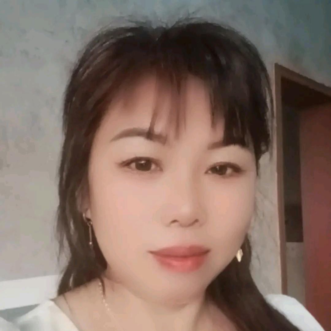 语落星尘