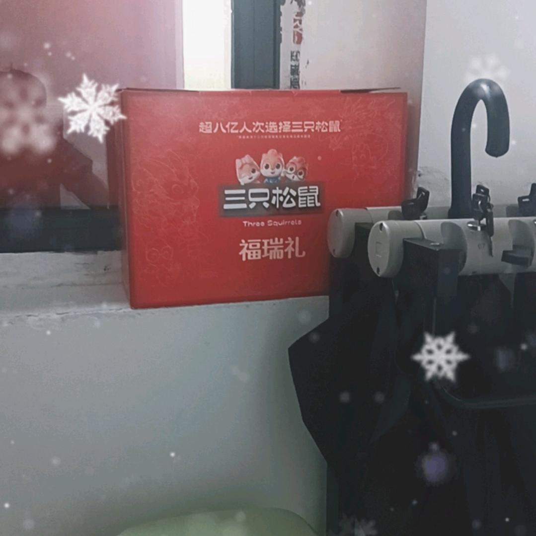 小保安一名
