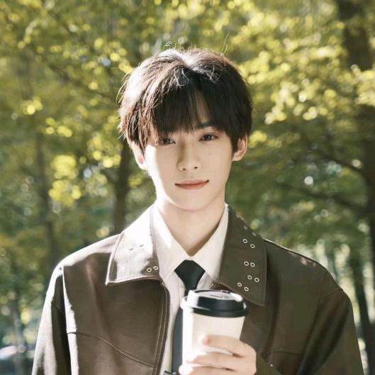 曲线部落形体师朱礼玲